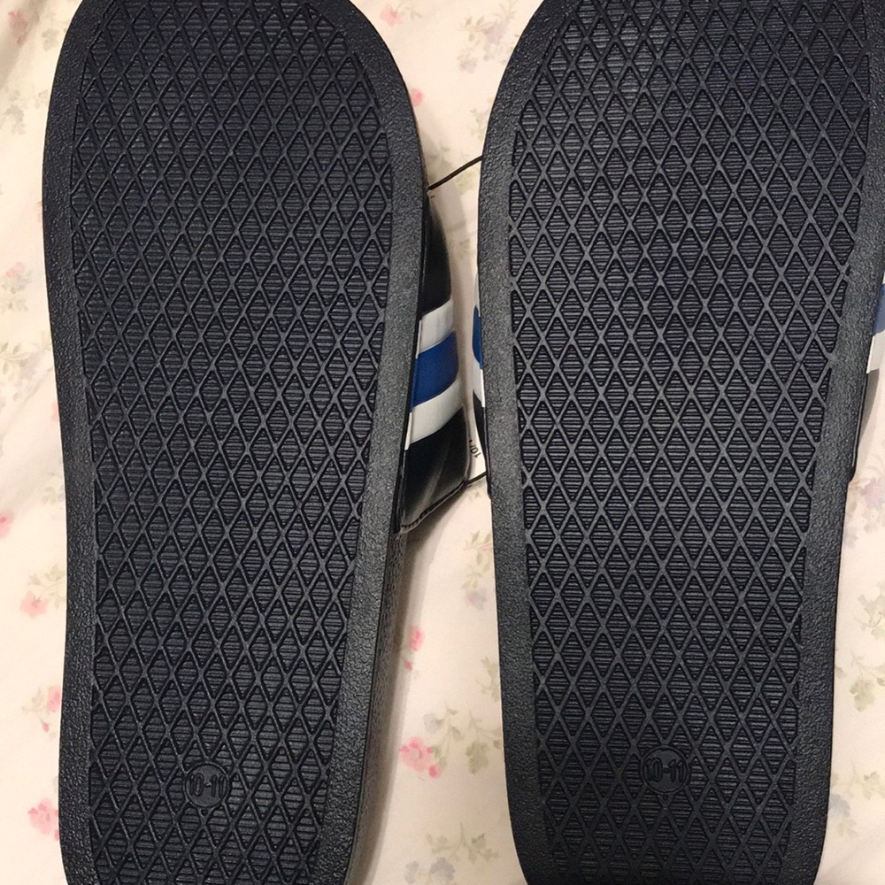 Sandals - Picture 2 of 2